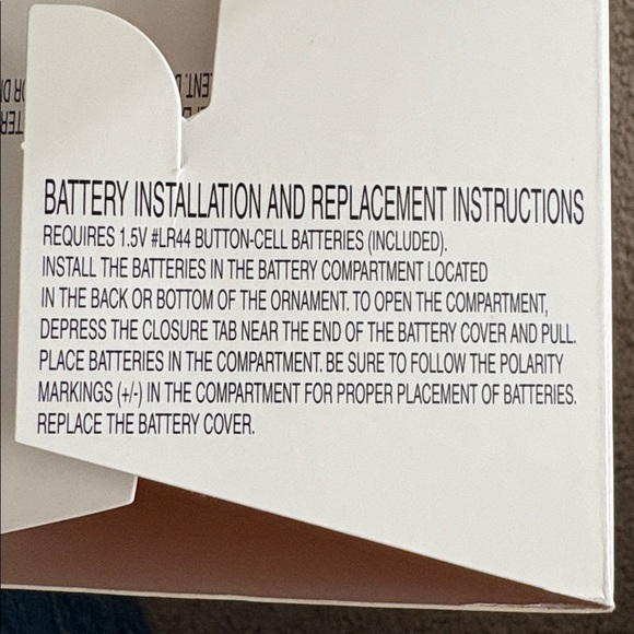 Hallmark Keepsake Barbie Ornament - Picture 6 of 6